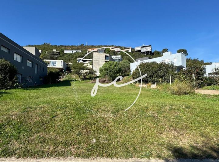 Terreno · 800m²