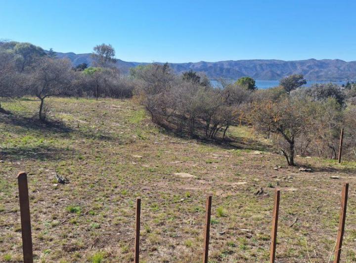 Terreno · 831m²