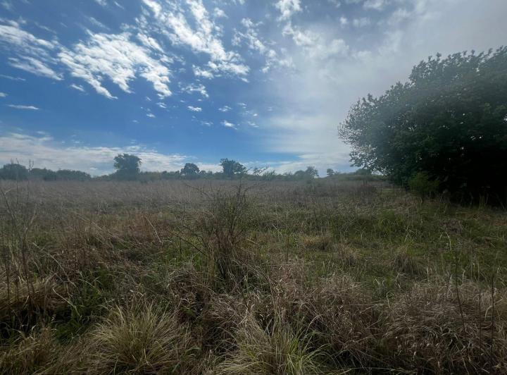 Terreno · 2100m²