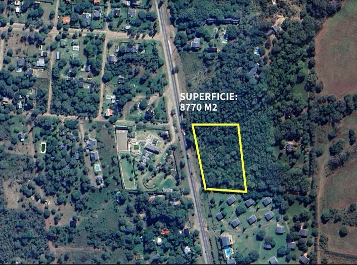 Terreno · 8770m²