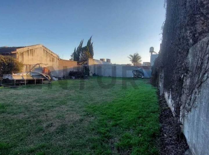 Terreno · 420m²