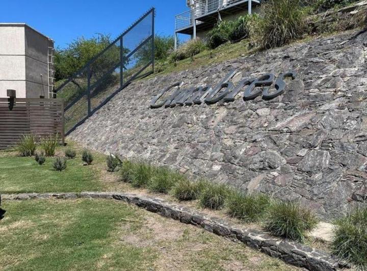 Terreno · 737m²
