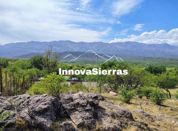 Terreno · 883m²