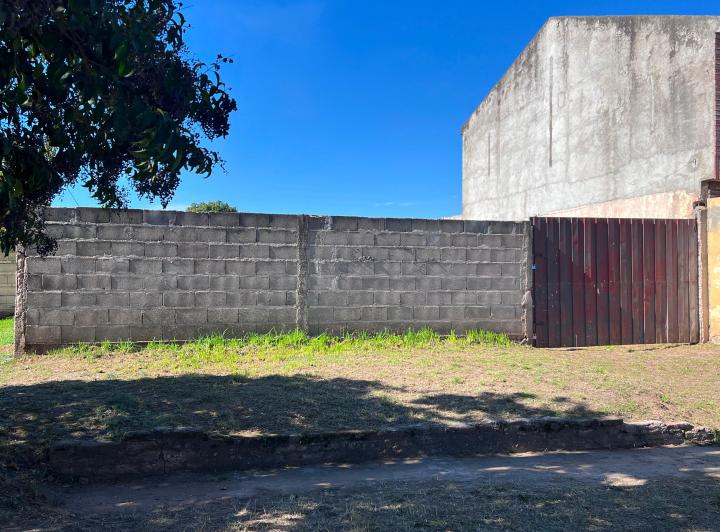 Terreno · 300m²
