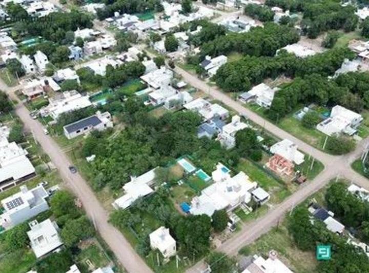 Terreno · 300m²