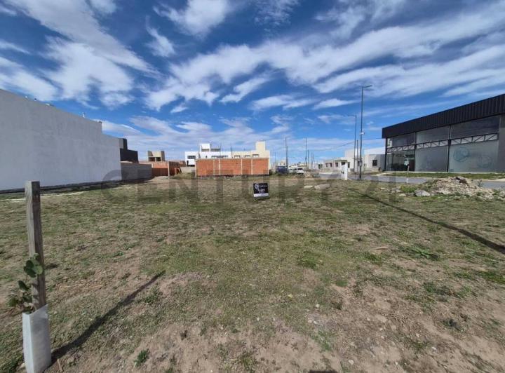 Terreno · 360m²