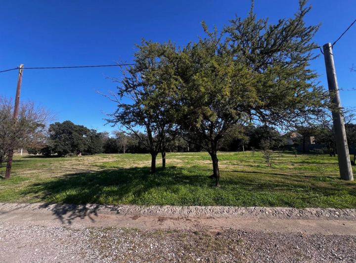 Terreno · 876m²