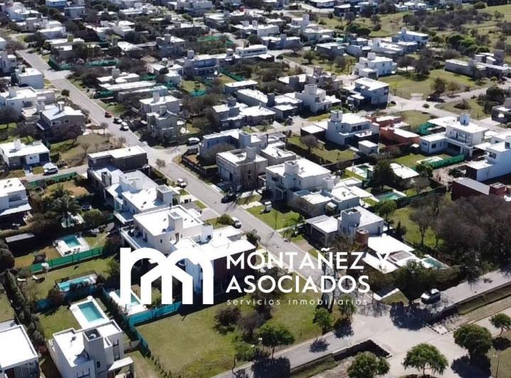 Terreno · 300m²