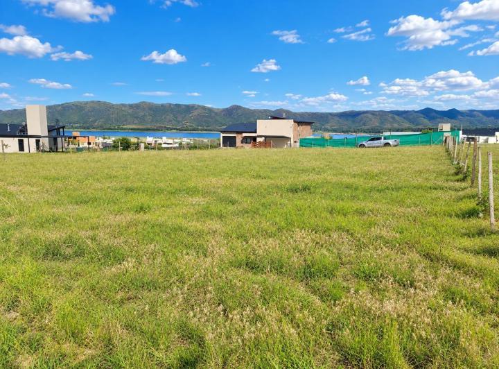 Terreno · 1080m²
