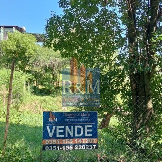 Terreno · 715m²