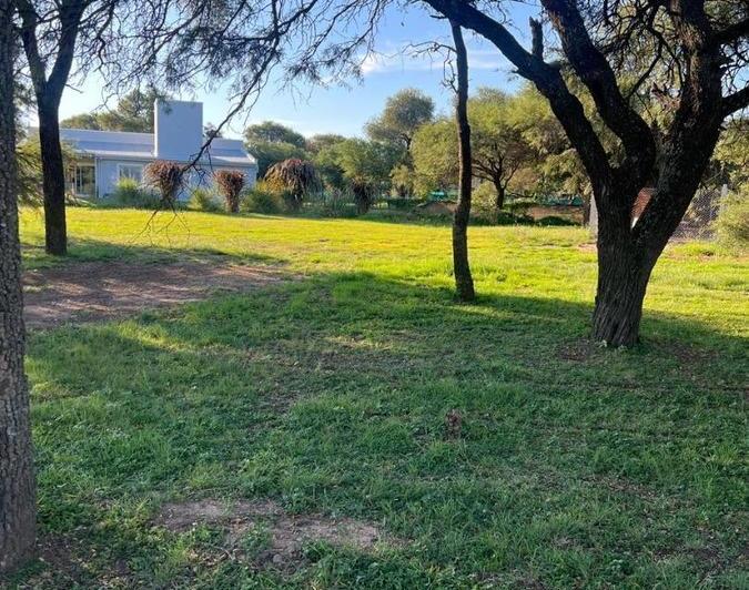 Terreno · 932m²