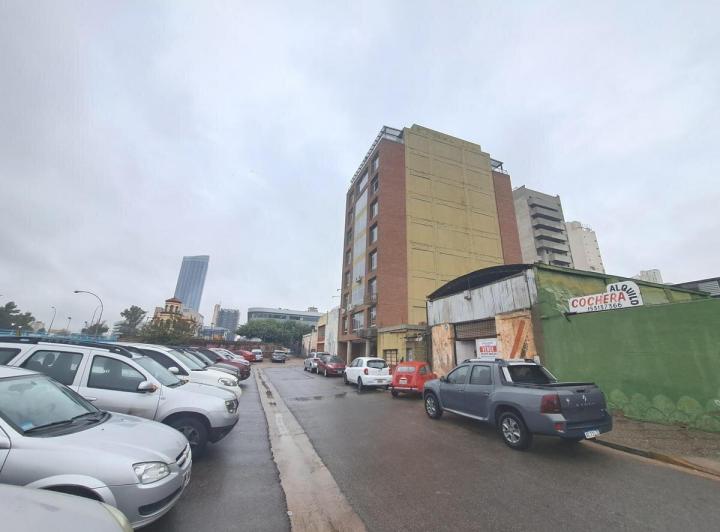 Terreno · 182m²