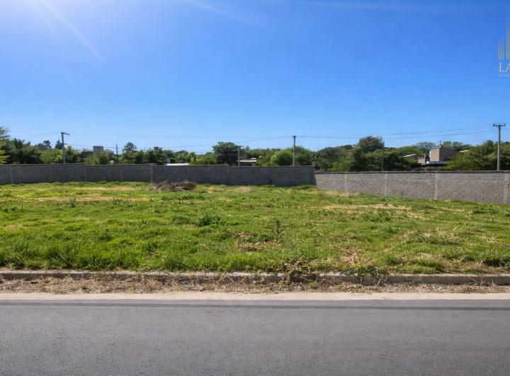 Terreno · 300m²