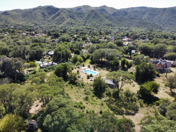 Terreno · 903m²