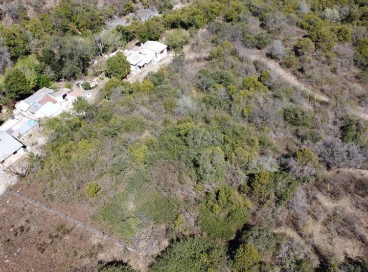 Terreno · 968m²