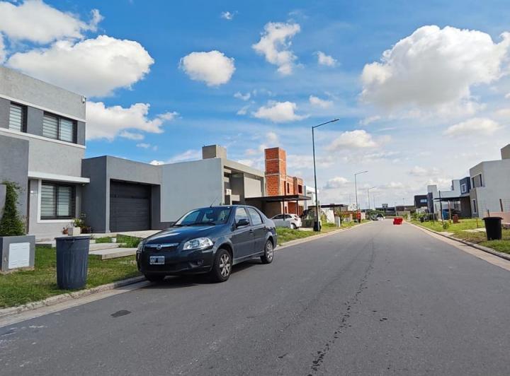 Terreno · 360m²