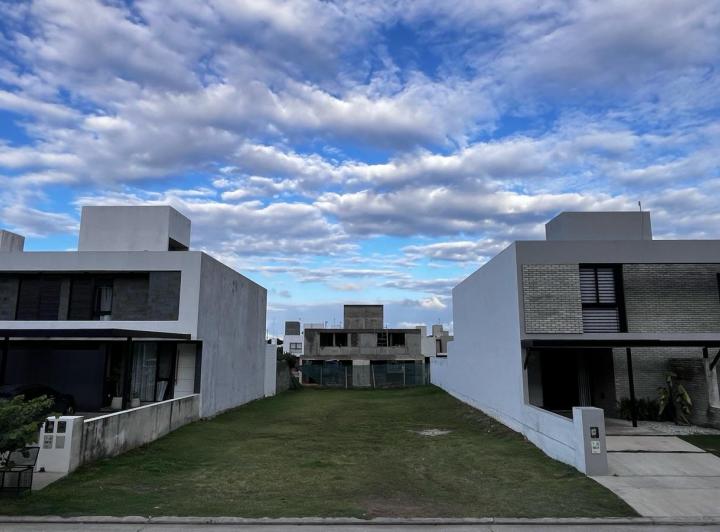 Terreno · 360m²