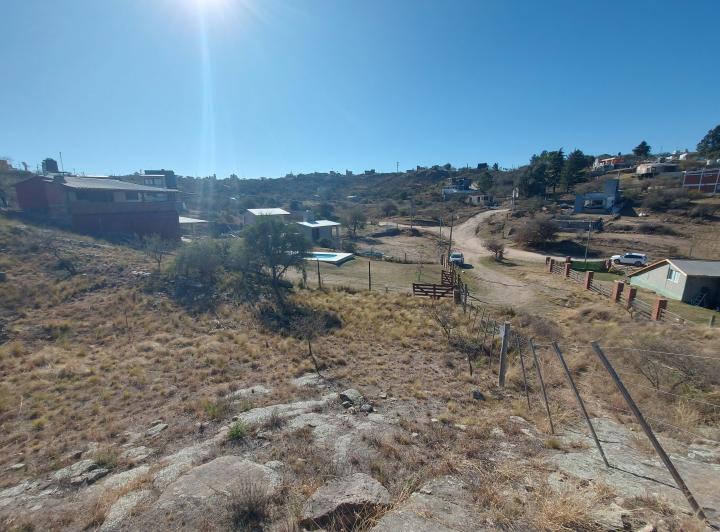 Terreno · 817m²