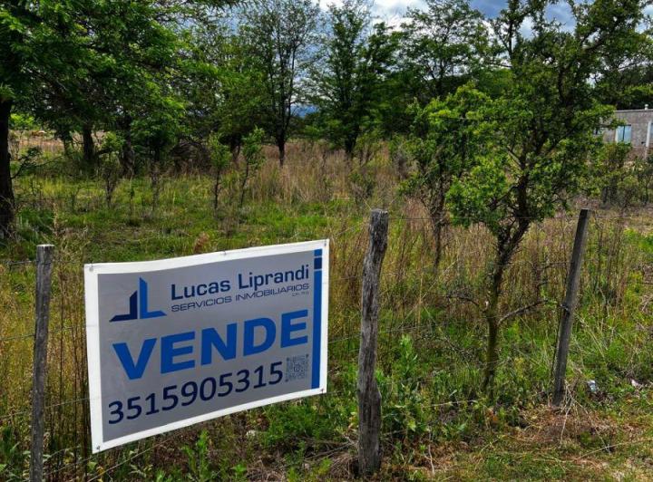 Terreno · 3700m²
