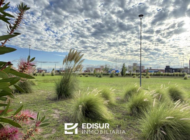 Terreno · 301m²