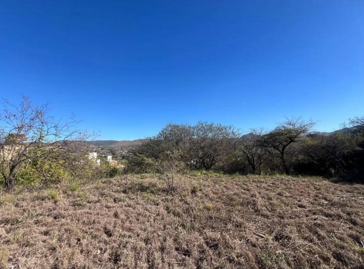 Terreno · 630m²