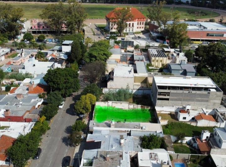 Terreno · 374m²