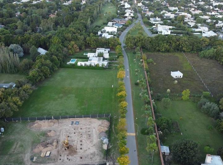 Terreno · 2500m²