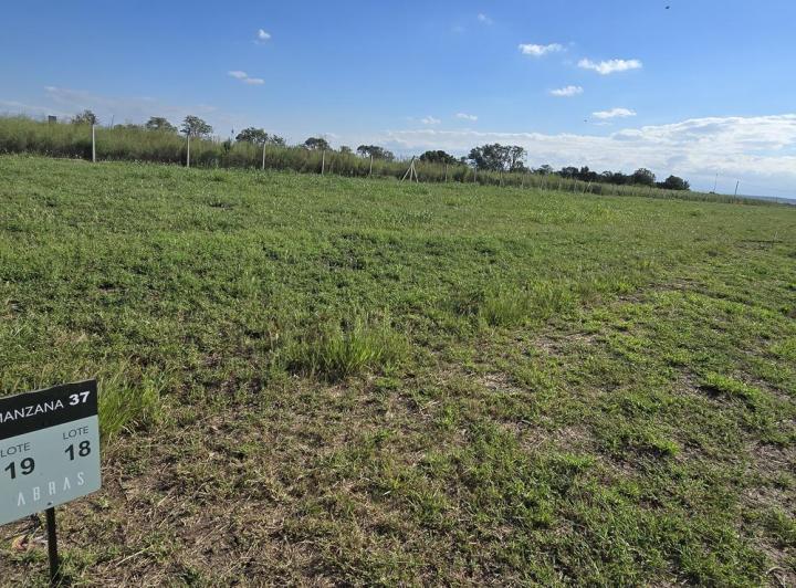 Terreno · 270m²