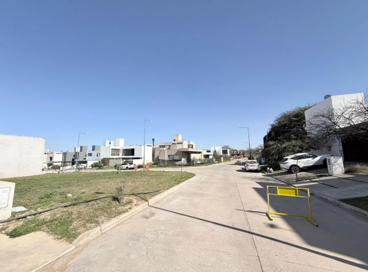 Terreno · 360m²