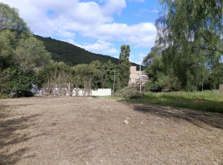 Terreno · 407m²