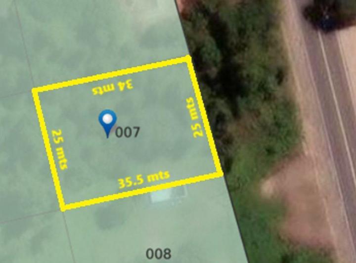 Terreno · 867m²
