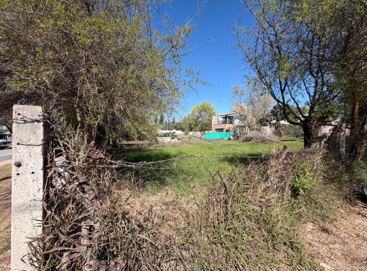 Terreno · 800m²