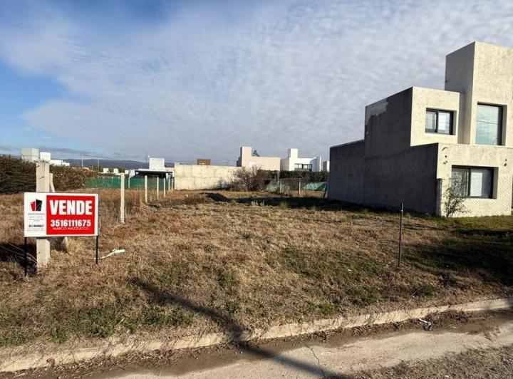 Terreno · 420m²