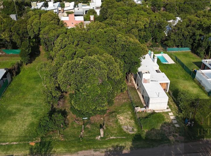 Terreno · 400m²