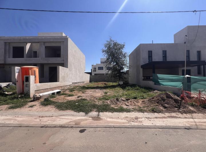 Terreno · 250m²