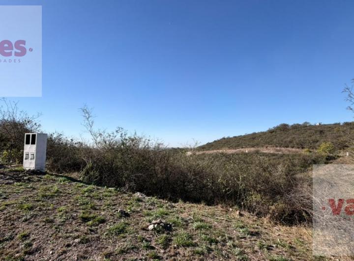 Terreno · 1400m²