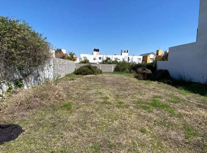 Terreno · 378m²