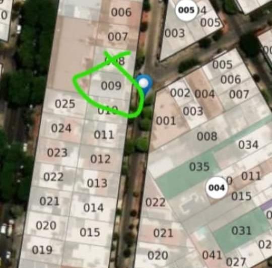 Terreno · 271m²