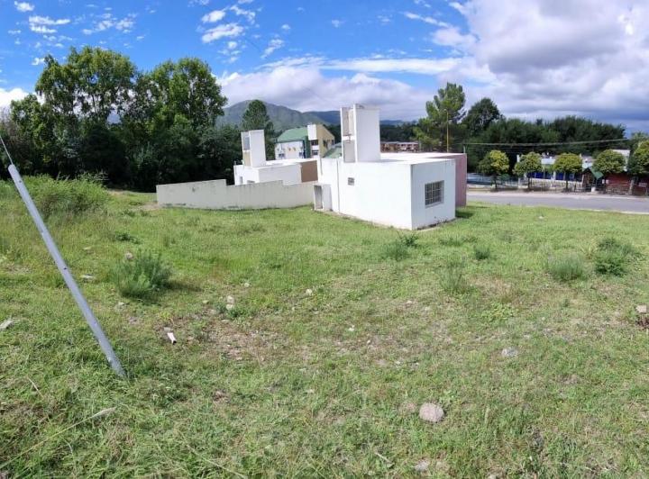 Terreno · 300m²