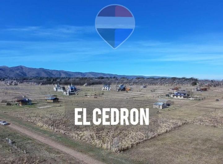 Terreno · 900m²
