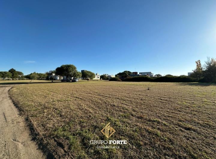 Terreno · 2450m²