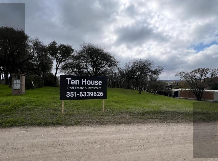 Terreno · 809m²
