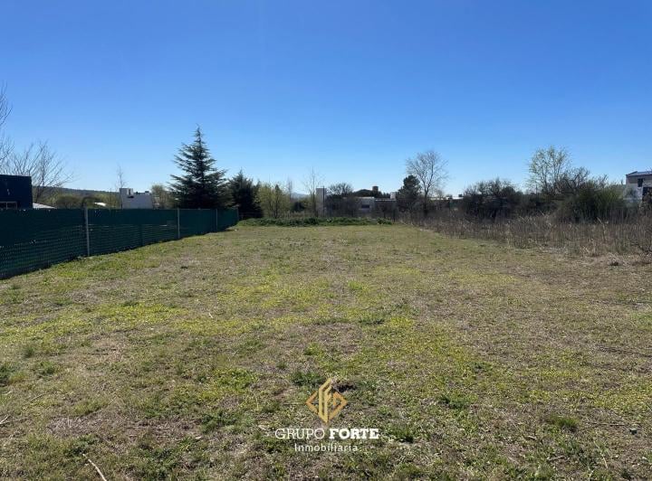 Terreno · 600m²