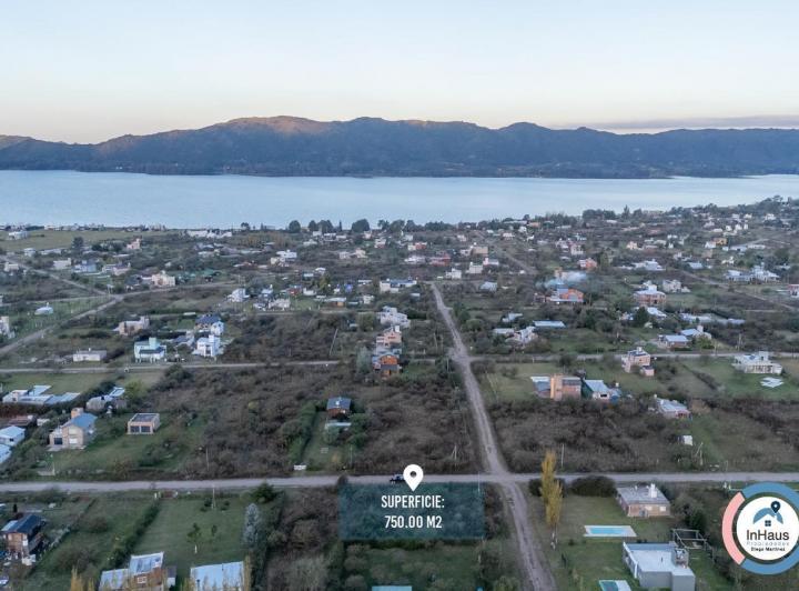 Terreno · 750m²