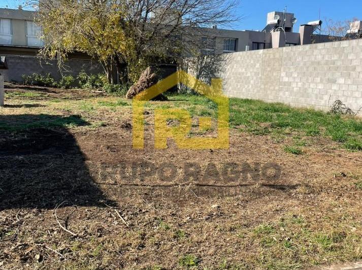Terreno · 301m²
