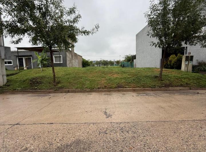 Terreno · 360m²
