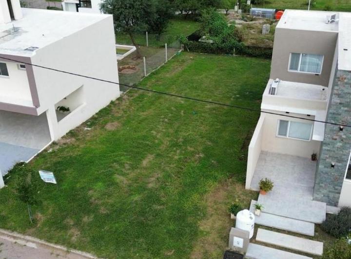 Terreno · 350m²
