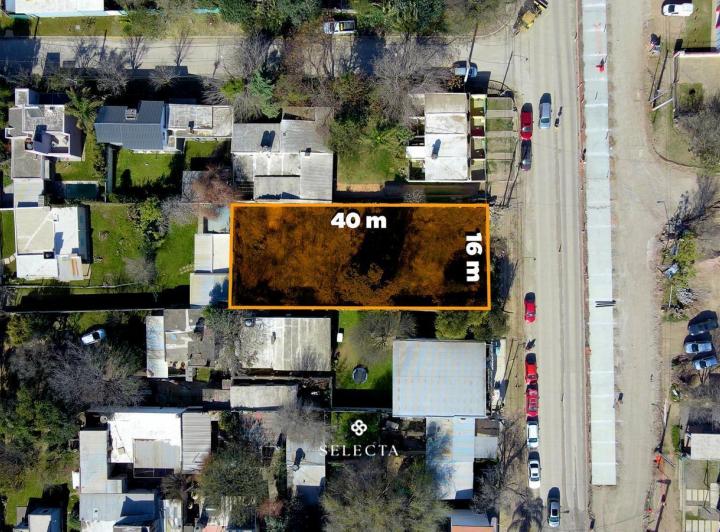 Terreno · 667m²
