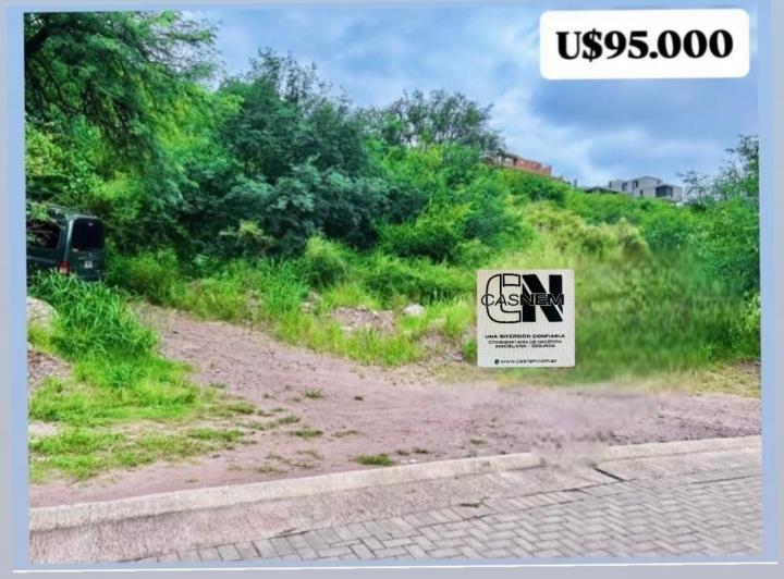 Terreno · 989m²