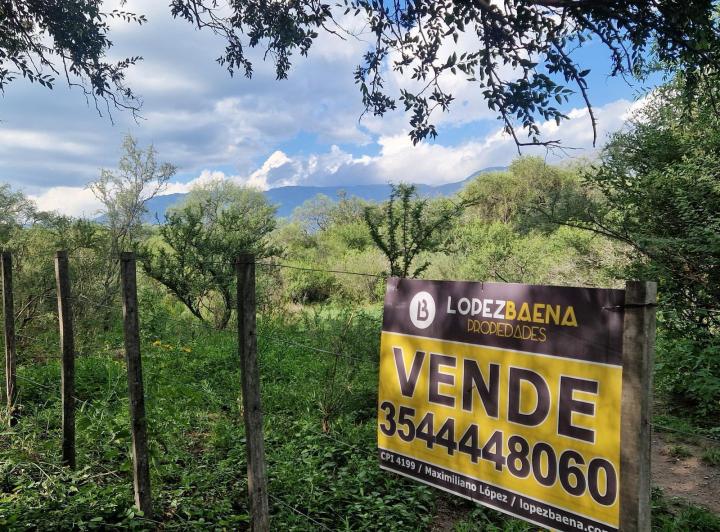 Terreno · 2300m²